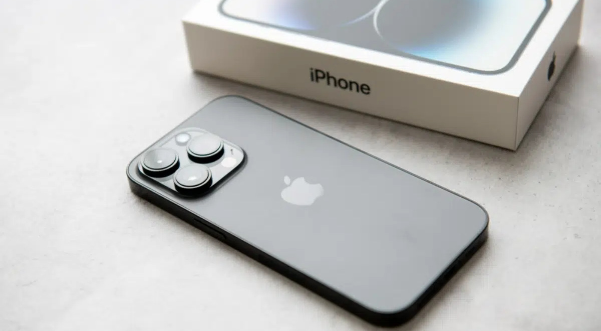 Apple mejora sus telefónos móviles insignia